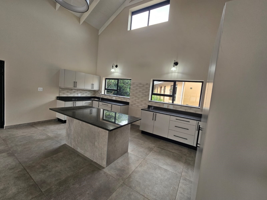 4 Bedroom Property for Sale in Stilbaai Wes Western Cape